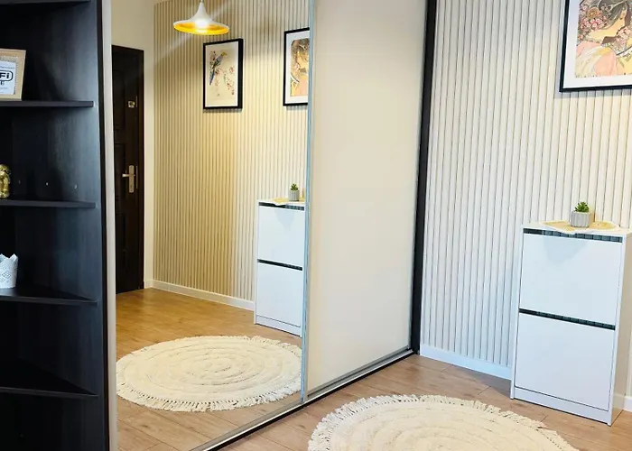 Vincentow Apartment *